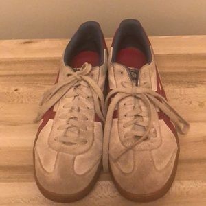 🤩Cute Retro sneakers🤩